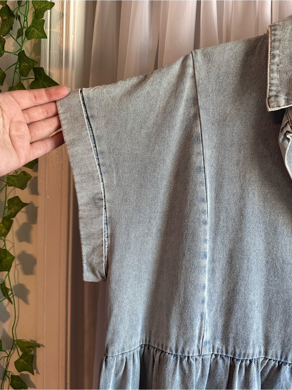 Umgee Light Blue Washed Denim V-Neck frayed hemline Dress Size 1XL - Picture 2 of 7
